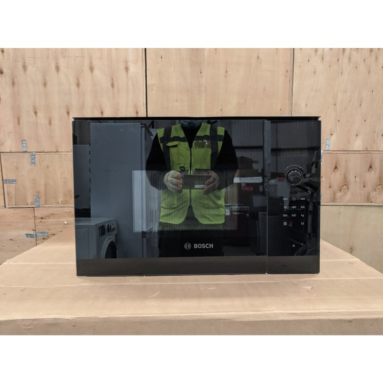 Refurbished Bosch Serie 4 BFL523MB0B Built In 20L 800W Microwave Black
