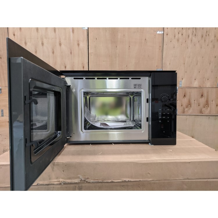 Refurbished Bosch Serie 4 BFL523MB0B Built In 20L 800W Microwave Black