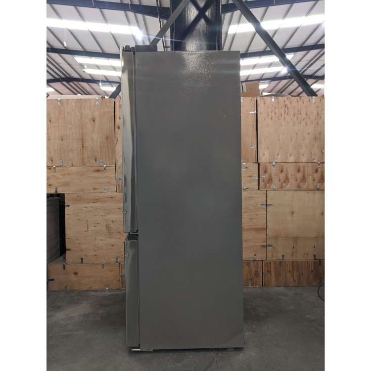 Refurbished Hisense RF750N4ISF Freestanding 578 Litre Frost Free Fridge Freezer Stainless steel