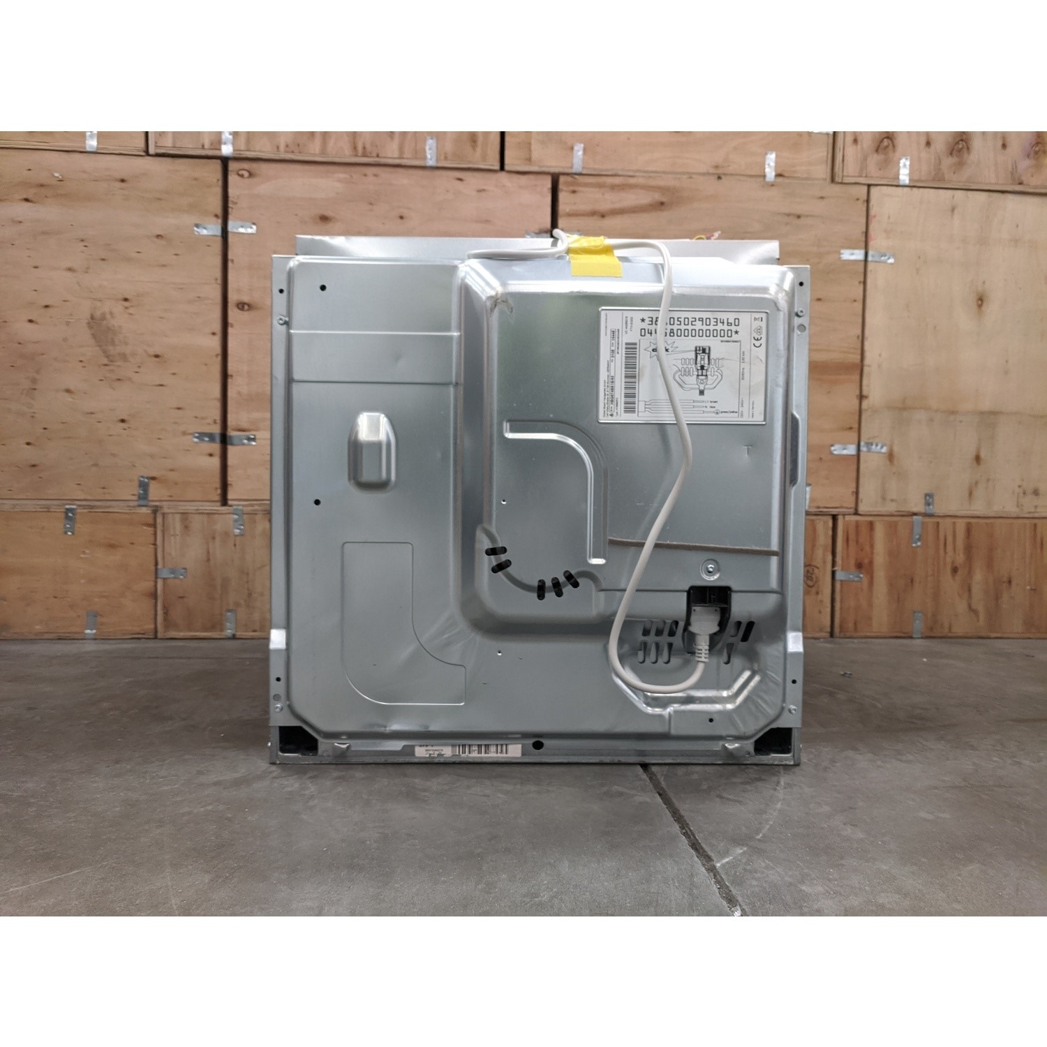 Refurbished Bosch Serie 8 HBG674BS1B Multifunction 60cm Single Built In Electric Oven Stainless Steel Page 1 BuyItDirect.ie