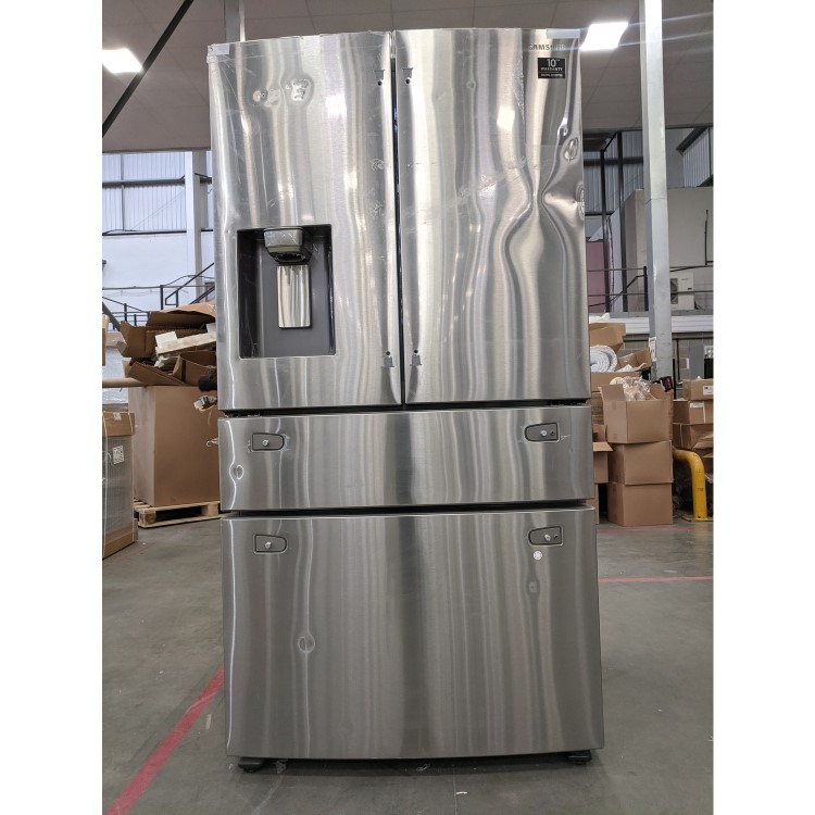 Refurbished Samsung RF24R7201SR Freestanding 636 Litre American Fridge Freezer