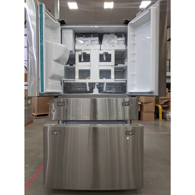 Refurbished Samsung RF24R7201SR Freestanding 636 Litre American Fridge Freezer