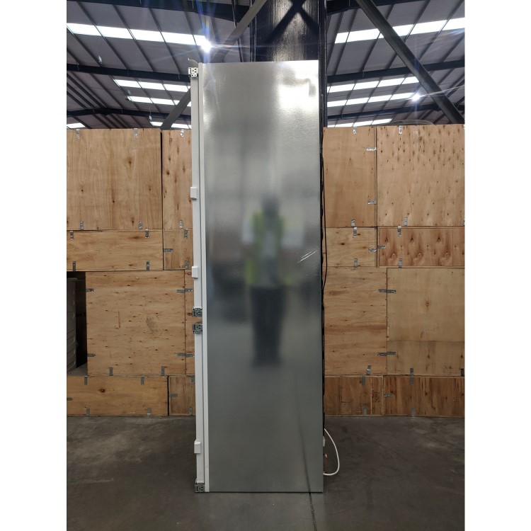 Refurbished Neff N70 KI7863DF0G Integrated 250 Litre 60/40 Litre Frost Free Fridge Freezer