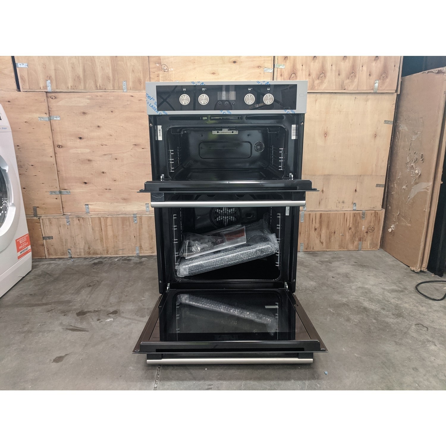 Refurbished Hotpoint Newstyle DD2844CIX 60cm Double Built In Electric