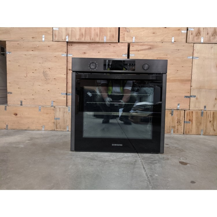 Refurbished Samsung NV75K5571RM 60cm Single Built In Electric Oven Black