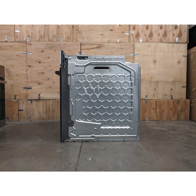 Refurbished Bosch Series 4 HBS573BS0B Pyrolytic Self Cleaning 60cm Single Built In Electric Oven Stainless Steel