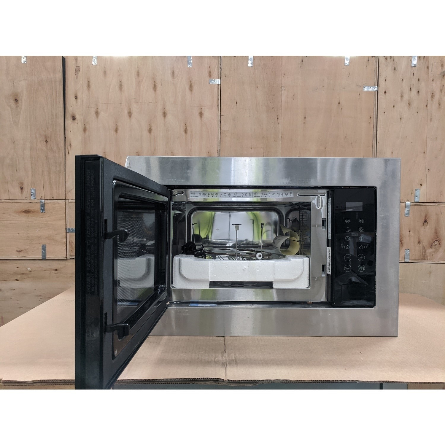 Refurbished Indesit MWI125GX Built In 25L 900W Microwave with Grill