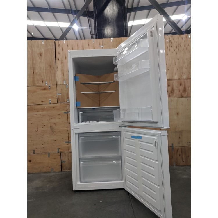 Refurbished Lec 444410146 Freestanding 200 Litre 60/40 Fridge Freezer White