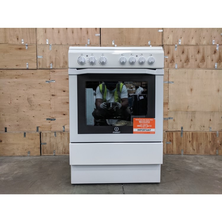 Refurbished Indesit I6VV2AW 60cm Electric Cooker with Ceramic Hob White