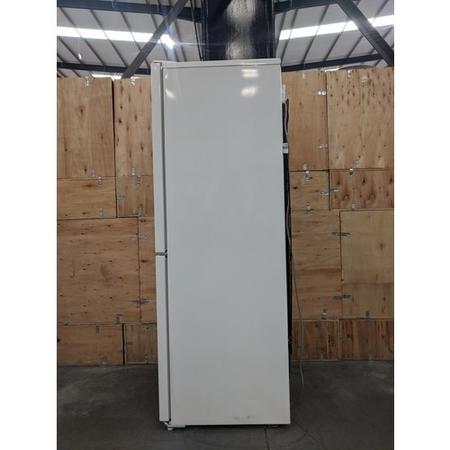 Refurbished Beko CFG3552W Freestanding 213 Litre 50/50 Fridge Freezer White