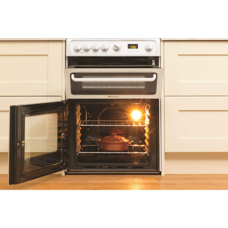 Refurbished Hotpoint HAGL60P 60cm Double Oven Gas Cooker with Lid White