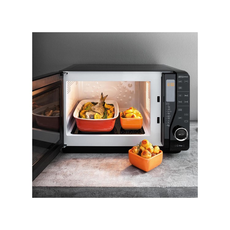 Refurbished Hotpoint MWH2621MB Ultimate Collection 25L 800W Flatbed Digital Microwave Black