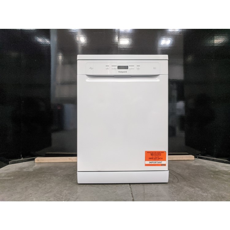 Refurbished Hotpoint HFC3C32FWUK 14 Place Freestanding Dishwasher White