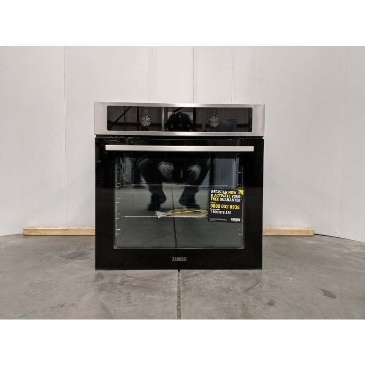 Refurbished Zanussi Series 60 ZOPNA7X1 60cm Pyrolytic AirFry Single Built In Electric Oven Stainless Steel