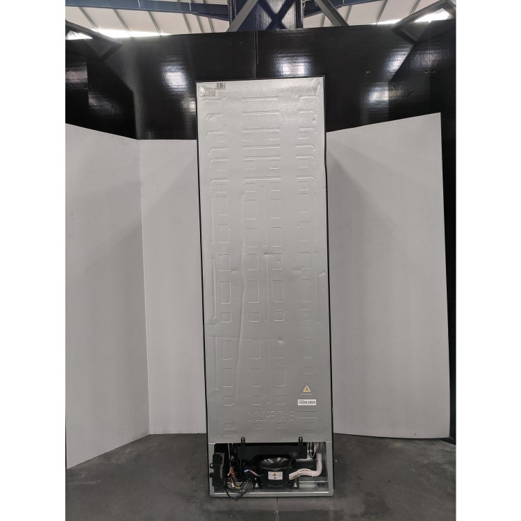 Refurbished Hisense RB327N4WB1 Freestanding 251 Litre 50/50 Fridge Freezer Black
