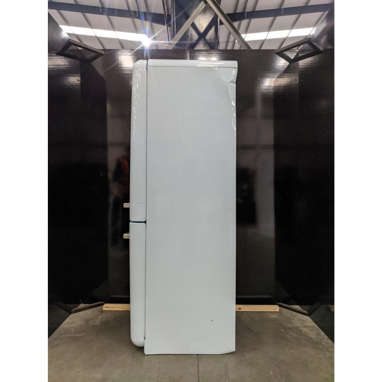 Refurbished Smeg FAB32LPB3UK Freestanding 301 Litre 60/40 Frost Free Fridge Freezer Blue