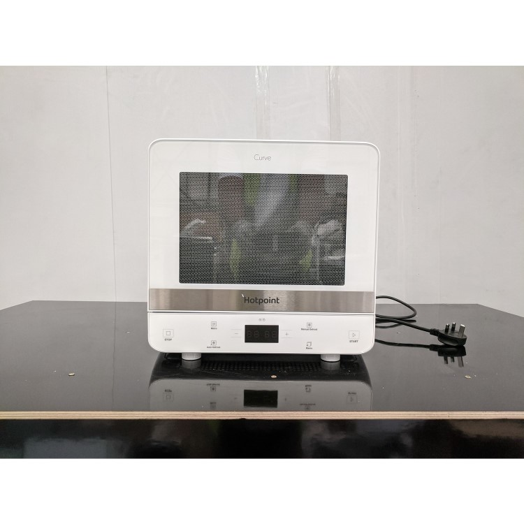 Refurbished Hotpoint Xtraspace Curve MWHC1331FW 13L 700W Digital Solo Microwave White