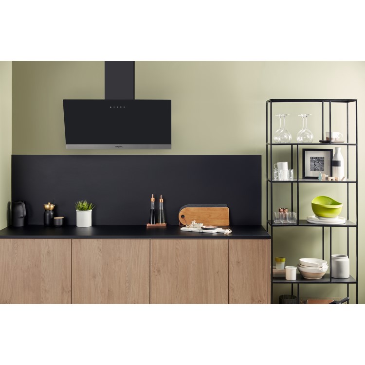 Refurbished Hotpoint PHVP87FLTK 80cm Angled Cooker Hood Black