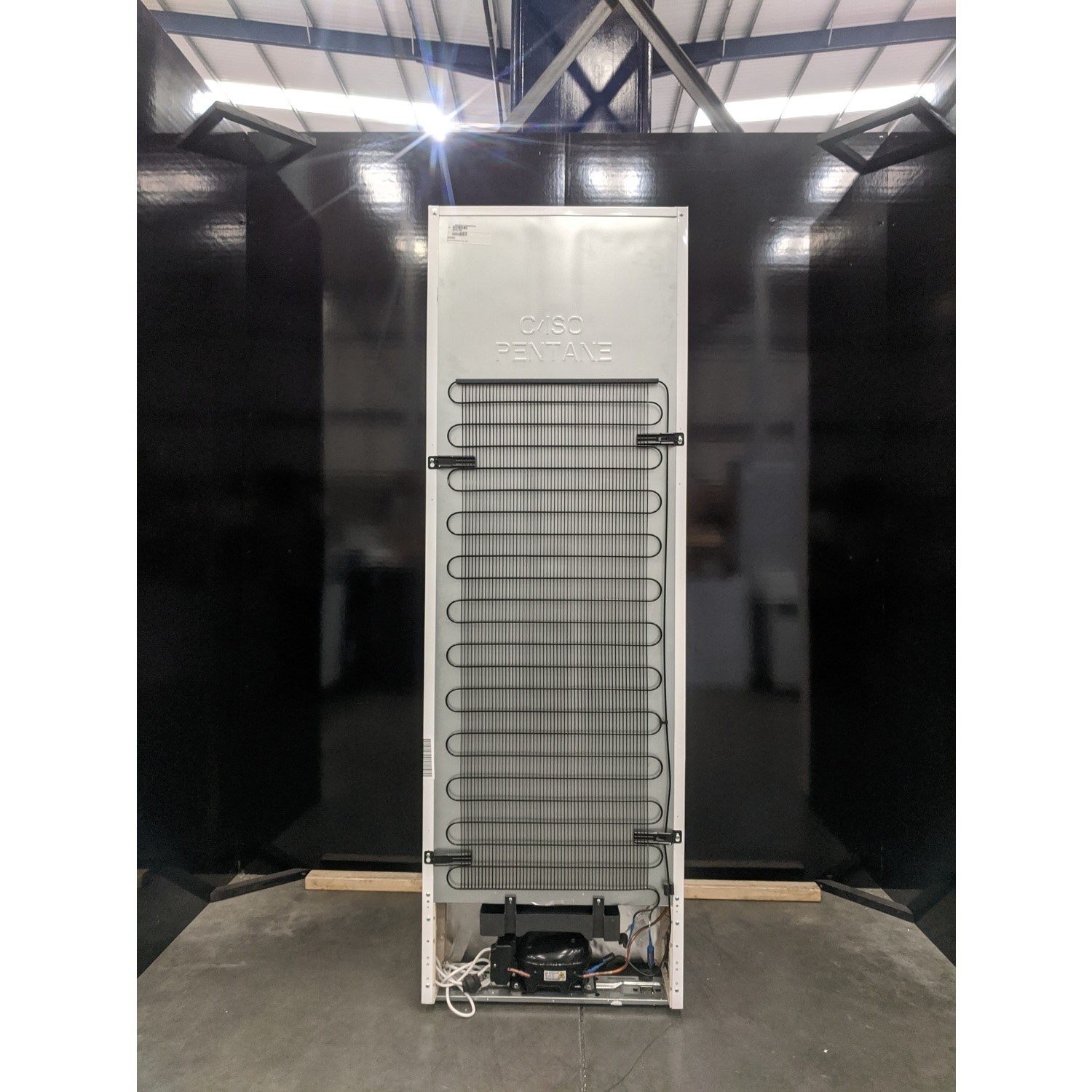 Refurbished Zanussi ZUHE30FW2 Freestanding 307 Litre Tall Freezer White