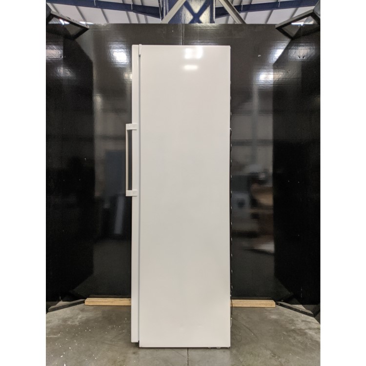 Refurbished Indesit UI8F1CWUK1 Freestanding 260 Litre Tall Freezer White