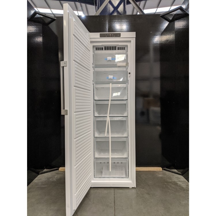 Refurbished Hotpoint UH8F1CWUK1 Freestanding 291 Litre Frost Free Freezer White