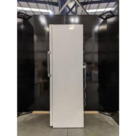 Refurbished Hotpoint UH8F1CWUK1 Freestanding 291 Litre Frost Free Freezer White
