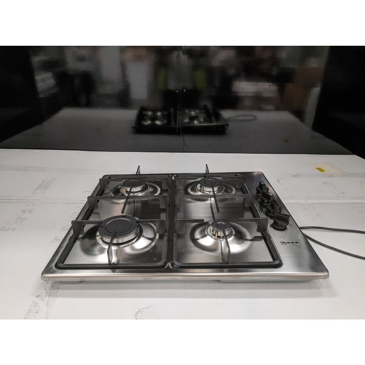 Refurbished Neff N30 T26BR46N0 58cm 4 Burner Gas Hob With Side Controls Stainless Steel