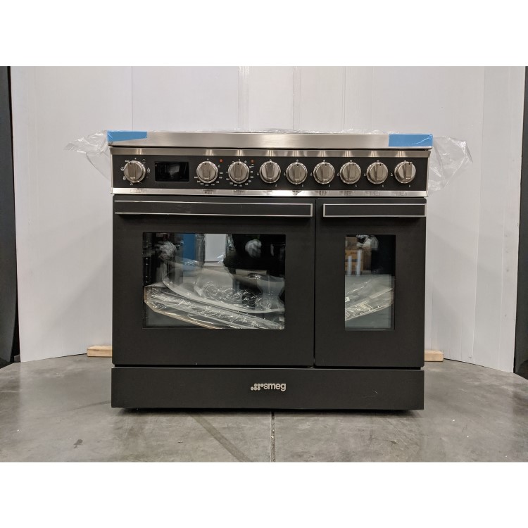 Refurbished Smeg CPF92GMA Portofino 90cm Dual Fuel Twin Oven Range Cooker
