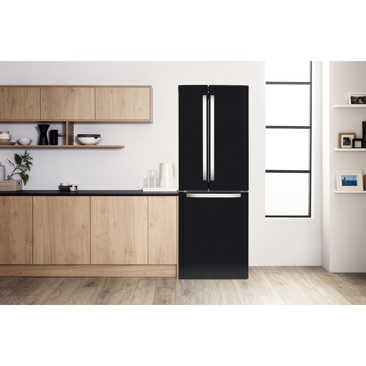 Hotpoint 446 Litre 55/45 Freestanding Total No Frost Fridge Freezer - Black
