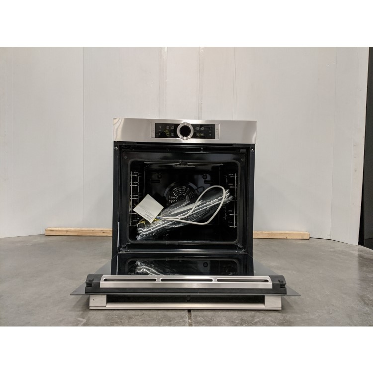 Refurbished Bosch Serie 8 HBG674BS1B Multifunction 60cm Single Built In Electric Oven Stainless Steel