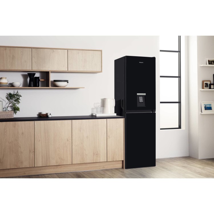 Hotpoint 248 Litre 50/50 Freestanding Fridge Freezer