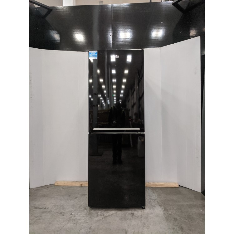 Refurbished Beko CFG3552B Freestanding 220 Litre 50/50 Fridge Freezer Black