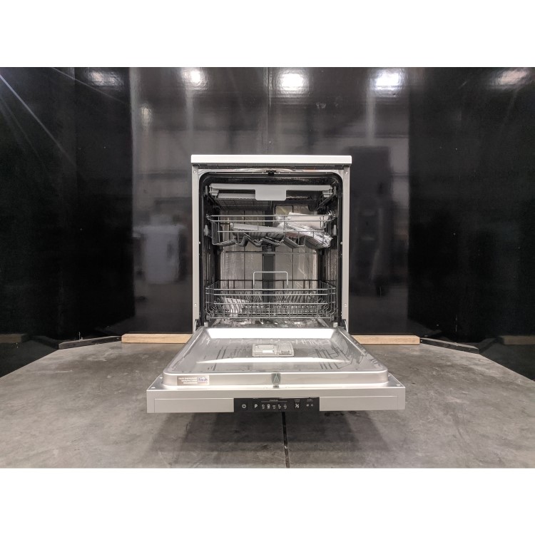 Refurbished Hisense HS620D10XUK 14 Place Freestanding Dishwasher Stainless Steel