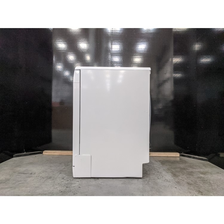 Refurbished Indesit DFC2C24UK 14 Place Freestanding Dishwasher White