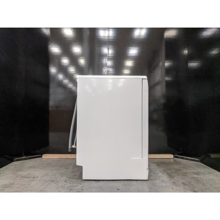 Refurbished Indesit DFC2C24UK 14 Place Freestanding Dishwasher White