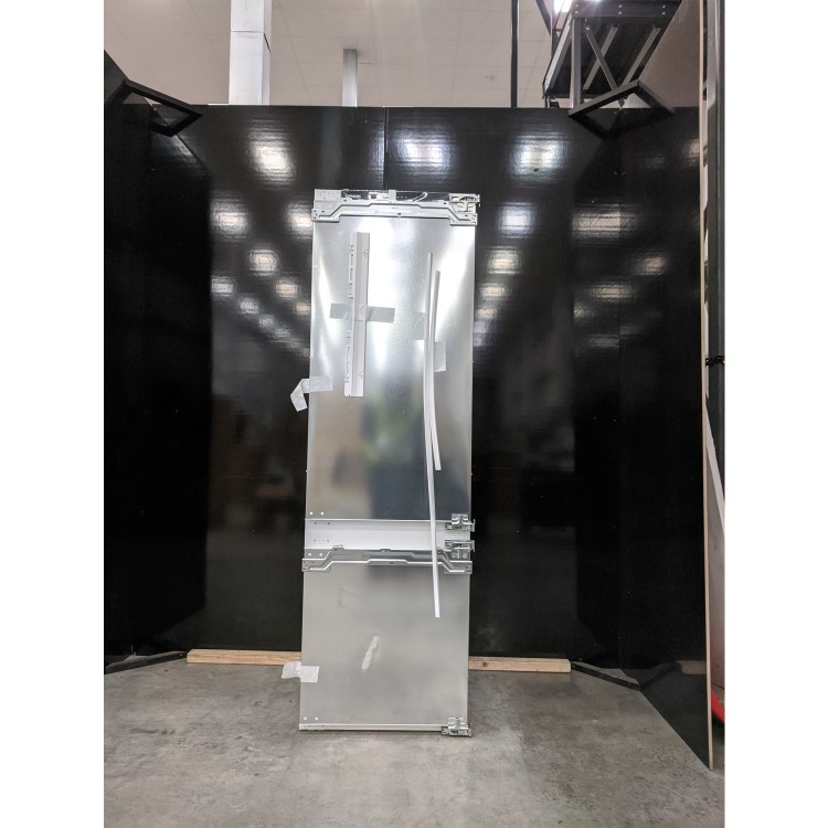 Refurbished Siemens iQ300 KI87VVFE0G Integrated 270 Litre 70/30 Fridge Freezer With HyperFresh 