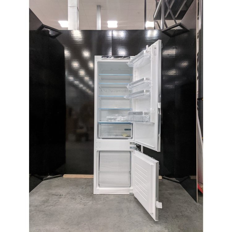 Refurbished Siemens iQ300 KI87VVFE0G Integrated 270 Litre 70/30 Fridge Freezer With HyperFresh 