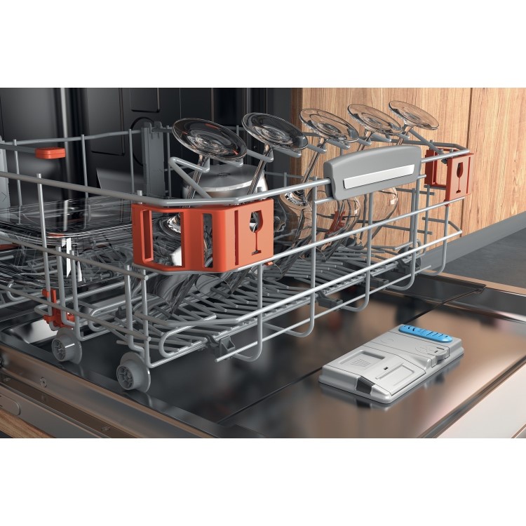 Hotpoint 14 Place Settings Fully Integrated Dishwasher