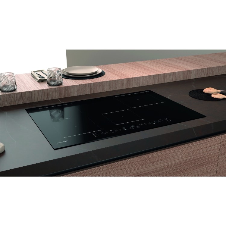 Refurbished Hotpoint TB3977BBF 77cm Induction Hob