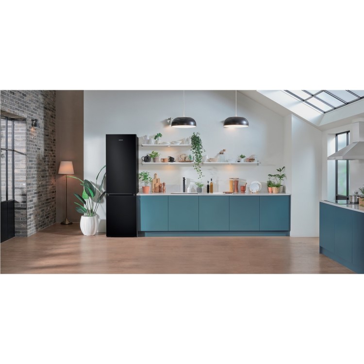 Samsung 340 Litre 60/40 Freestanding Fridge Freezer With SpaceMax  - Black