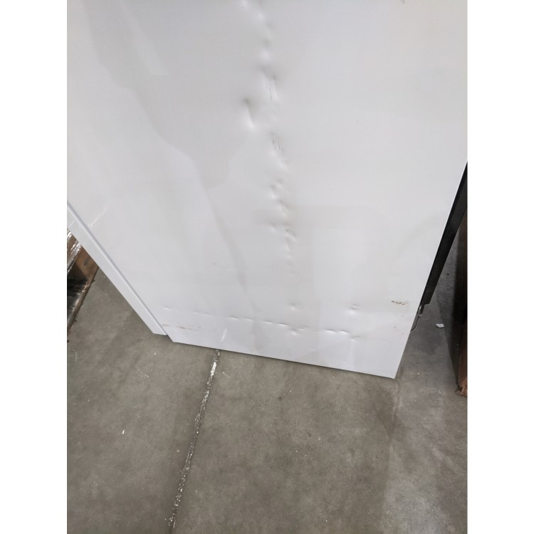 Refurbished Hotpoint UH6F1CW1 Freestanding 222 Litre Upright Frost Free Freezer White