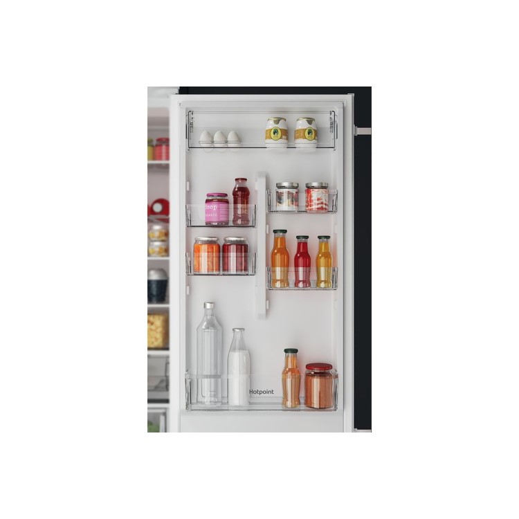 Refurbished Hotpoint HTC20T321 Integrated 280 Litre 70/30 Frost Free Fridge Freezer