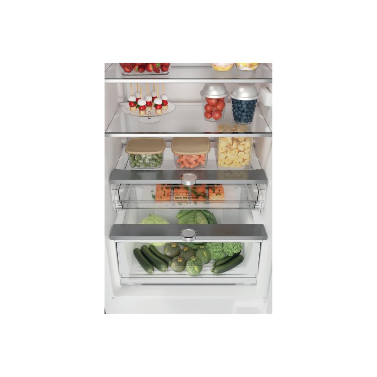 Refurbished Hotpoint HTC20T321 Integrated 280 Litre 70/30 Frost Free Fridge Freezer