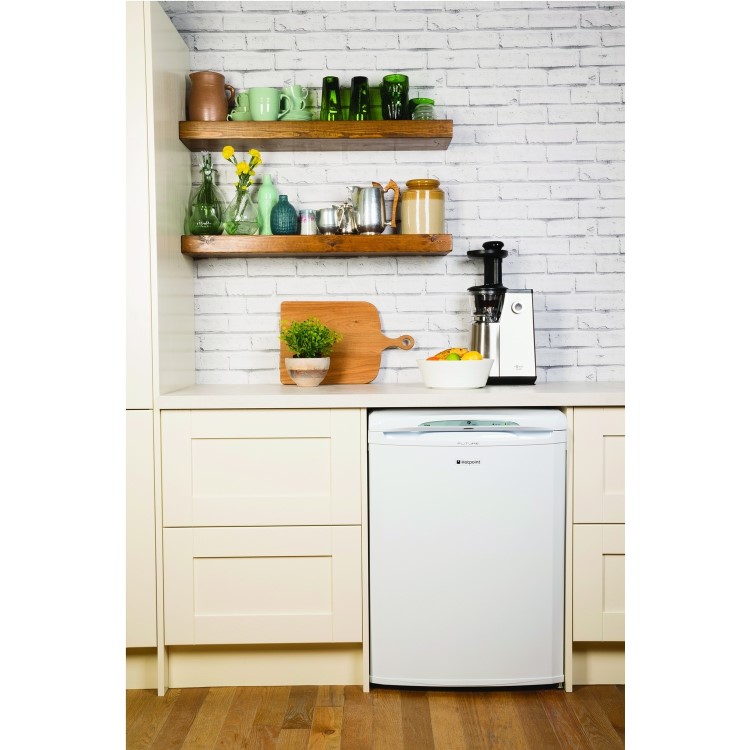 Hotpoint 108 Litre Freestanding Freezer - White