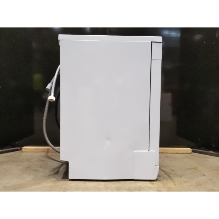 Refurbished Hotpoint 3D Zone Wash HFC3C26WCUK 14 Place Freestanding Dishwasher White