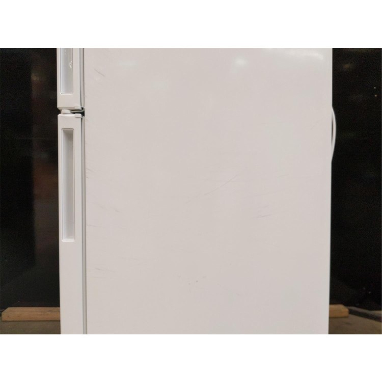 Refurbished Bosch Series 6 KGE49AWCAG Freestanding 413 Litre 60/40 Low Frost Fridge Freezer White
