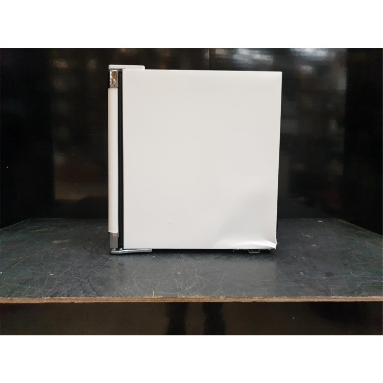 Refurbished electriQ eiQ48DFCHWHT 48 Litre Drinks Fridge White with Chrome Strips