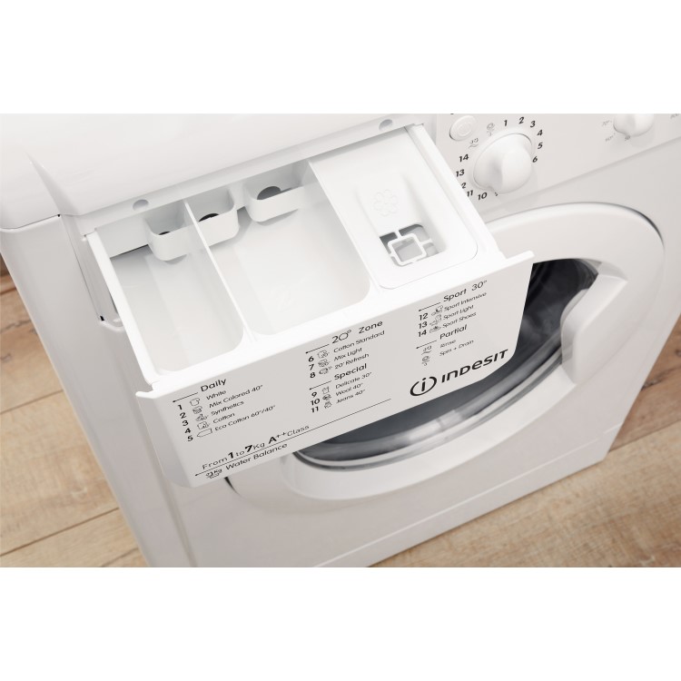 Refurbished Indesit EcoTime IWC71252WUKN Freestanding 7KG 1200 Spin Washing Machine White