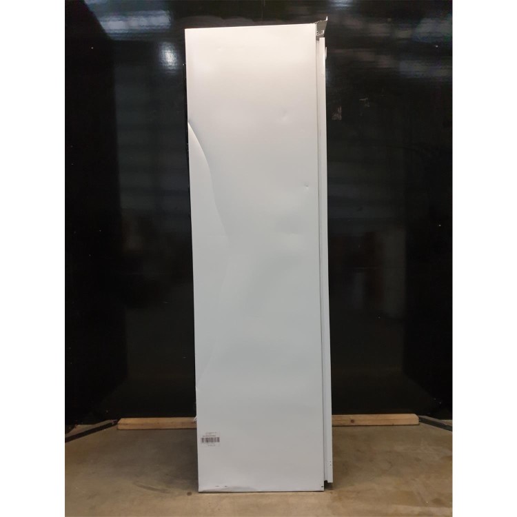 Refurbished AEG 3000-Series DynamicAir SKE818E1DC Integrated 310 Litre Tall Fridge White 