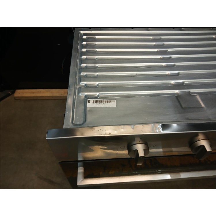 Refurbished Indesit Aria IFW6330IX 60cm Single Built In Electric Oven Stainless Steel